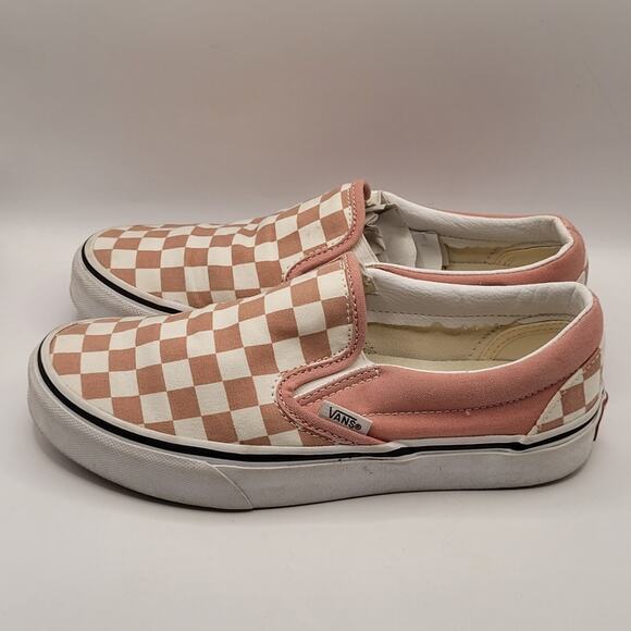 Vans Unisex Classic Slip-On Pink / White Sneakers in Checkerboard Canvas 6 - Picture 1 of 8